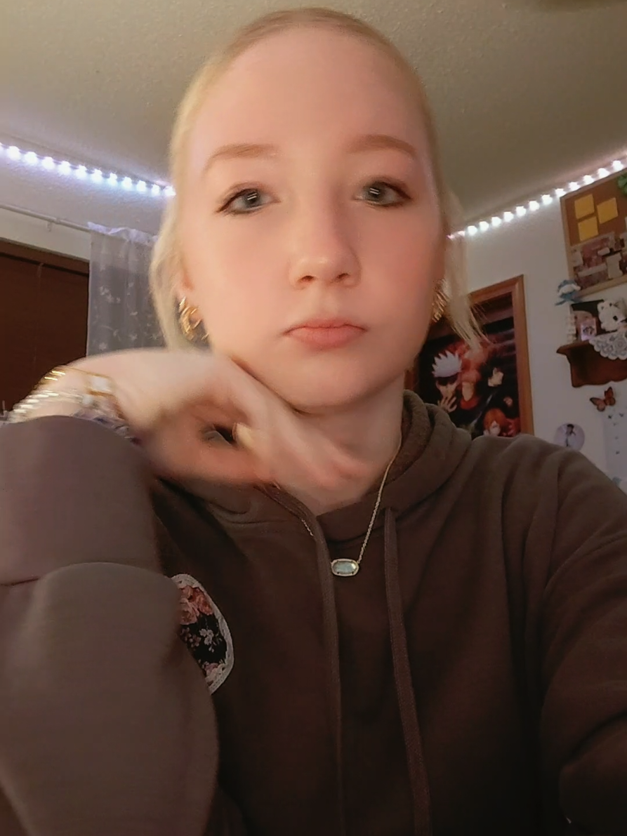 @angie་༘࿐