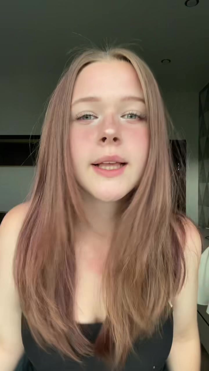 @Ella