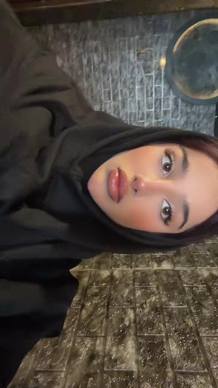 @Mahtabmahroyan