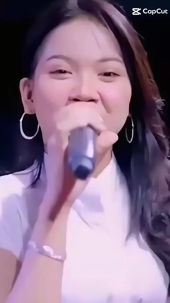 @Auliyanahh.Bombi q🥰)