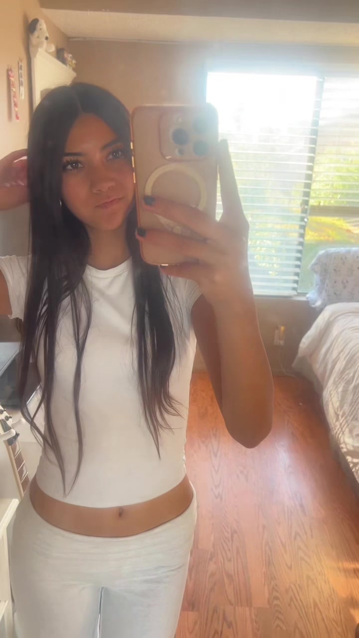 @𝐝 𝐚 𝐧 𝐢 𝐞 𝐥 𝐥 𝐞 🤍