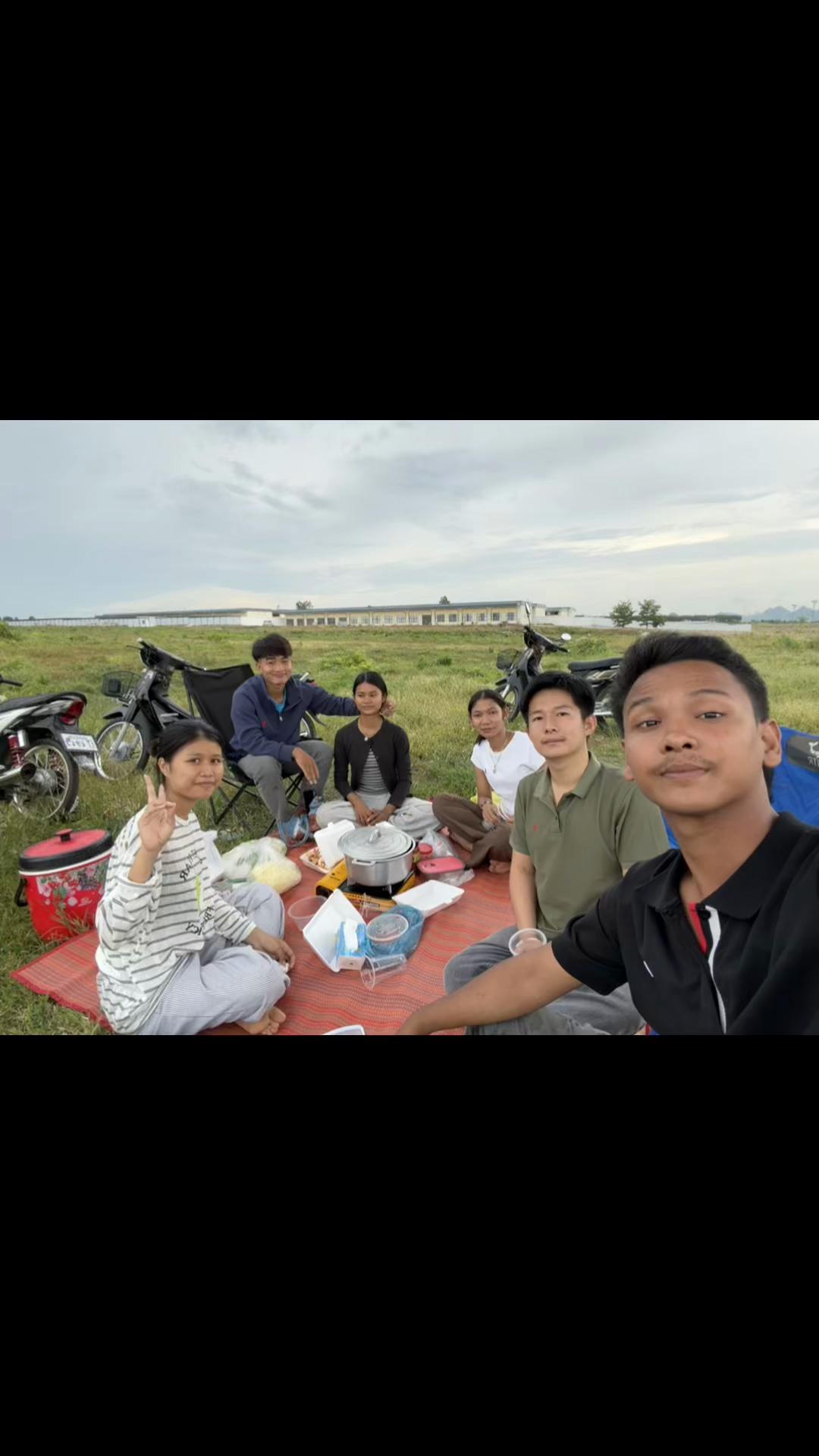 @K.THONA๐ธ๐ฆ