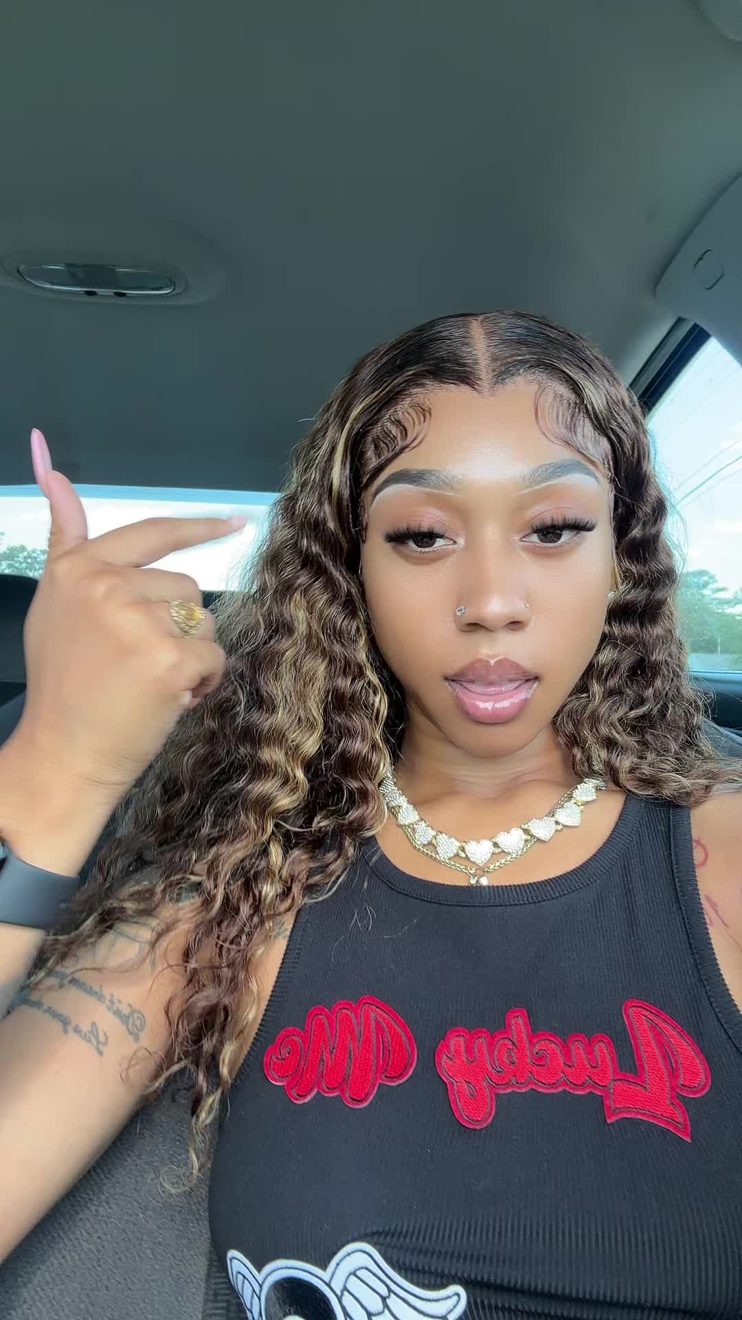 @R0YALTY ✨