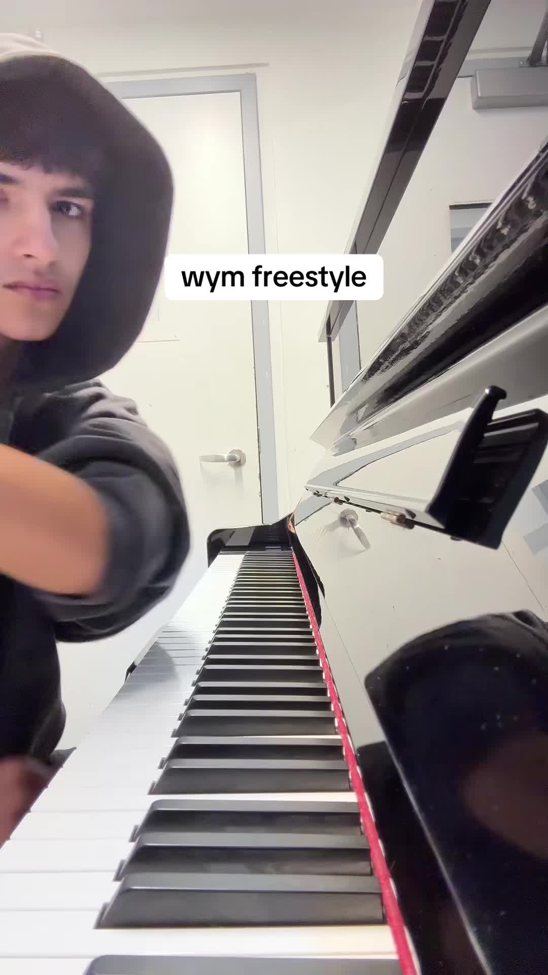 @noahschlondorff