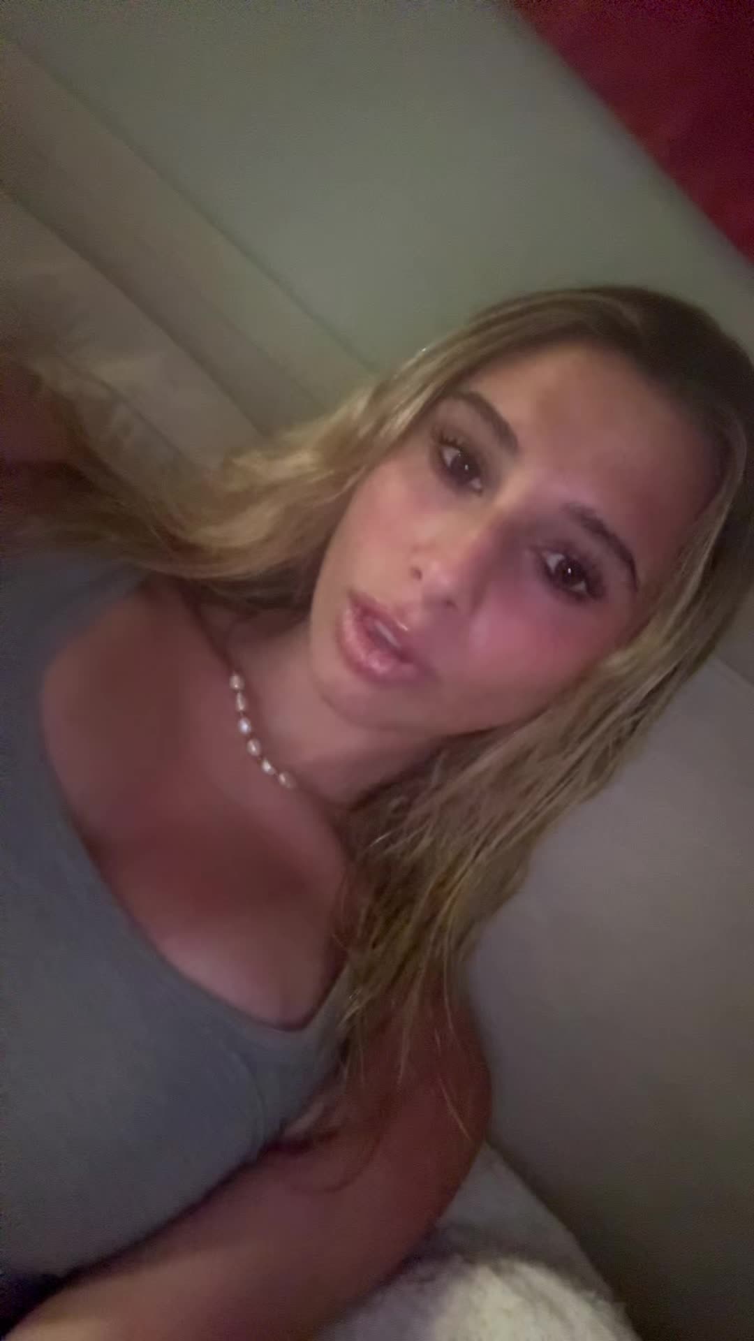 @hi
