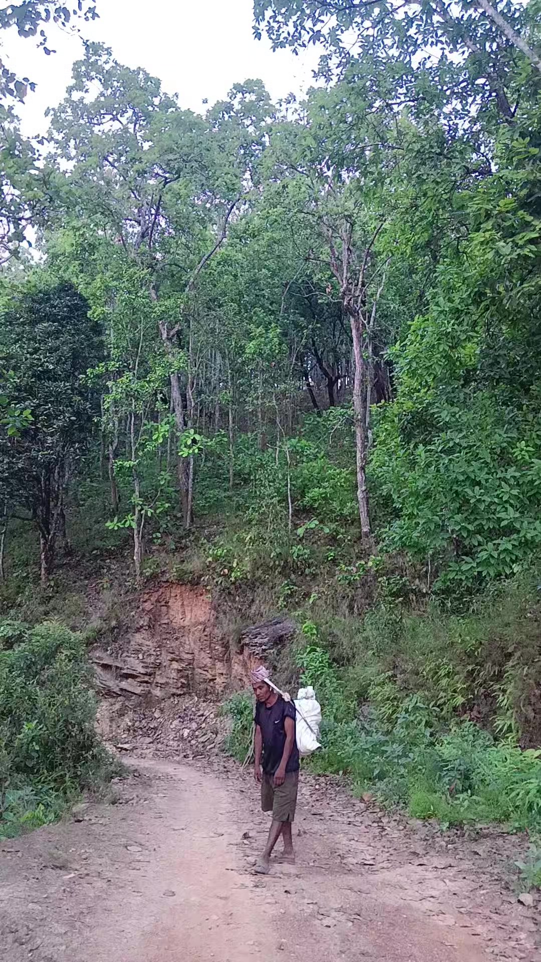 @राम अधिकारी धादिङ