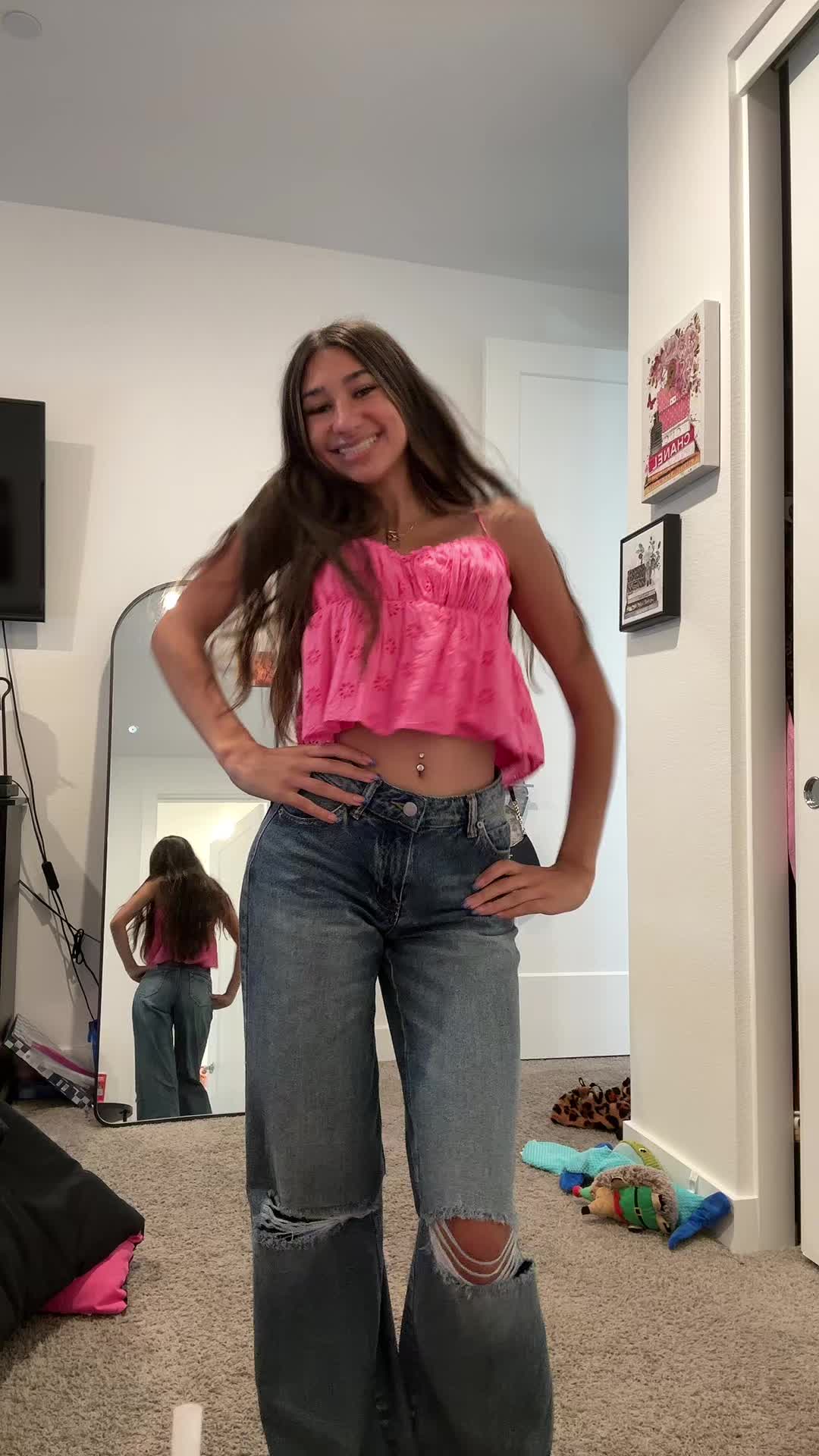 @bella