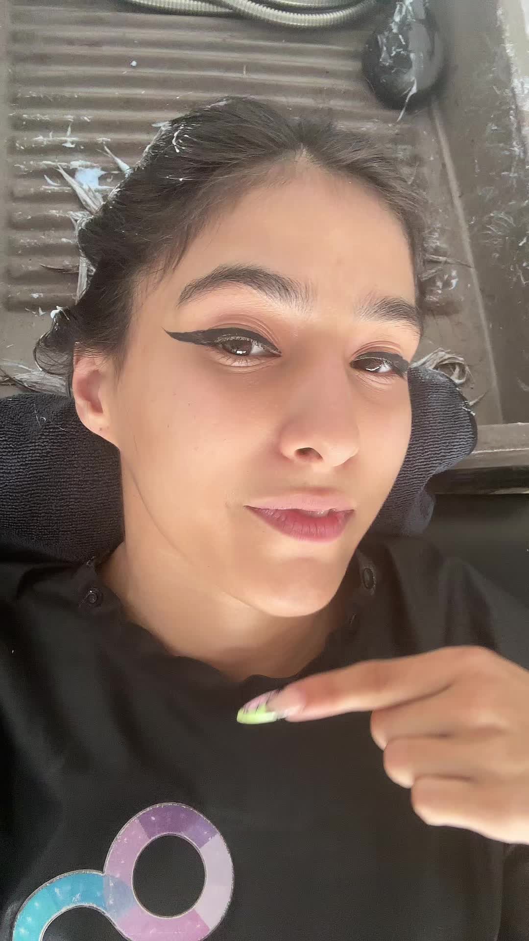 @𝔇𝔞𝔷𝔷♡︎