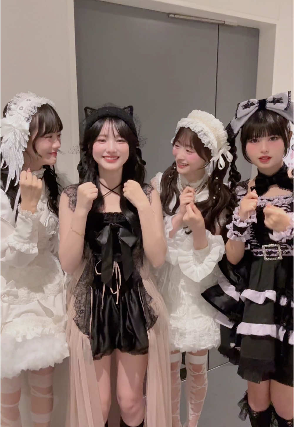 @かす