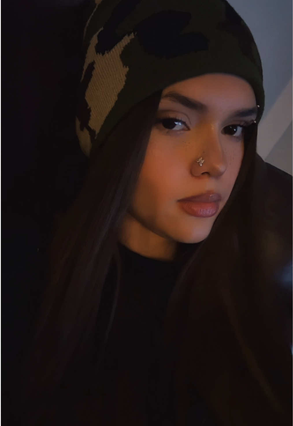 @☥
