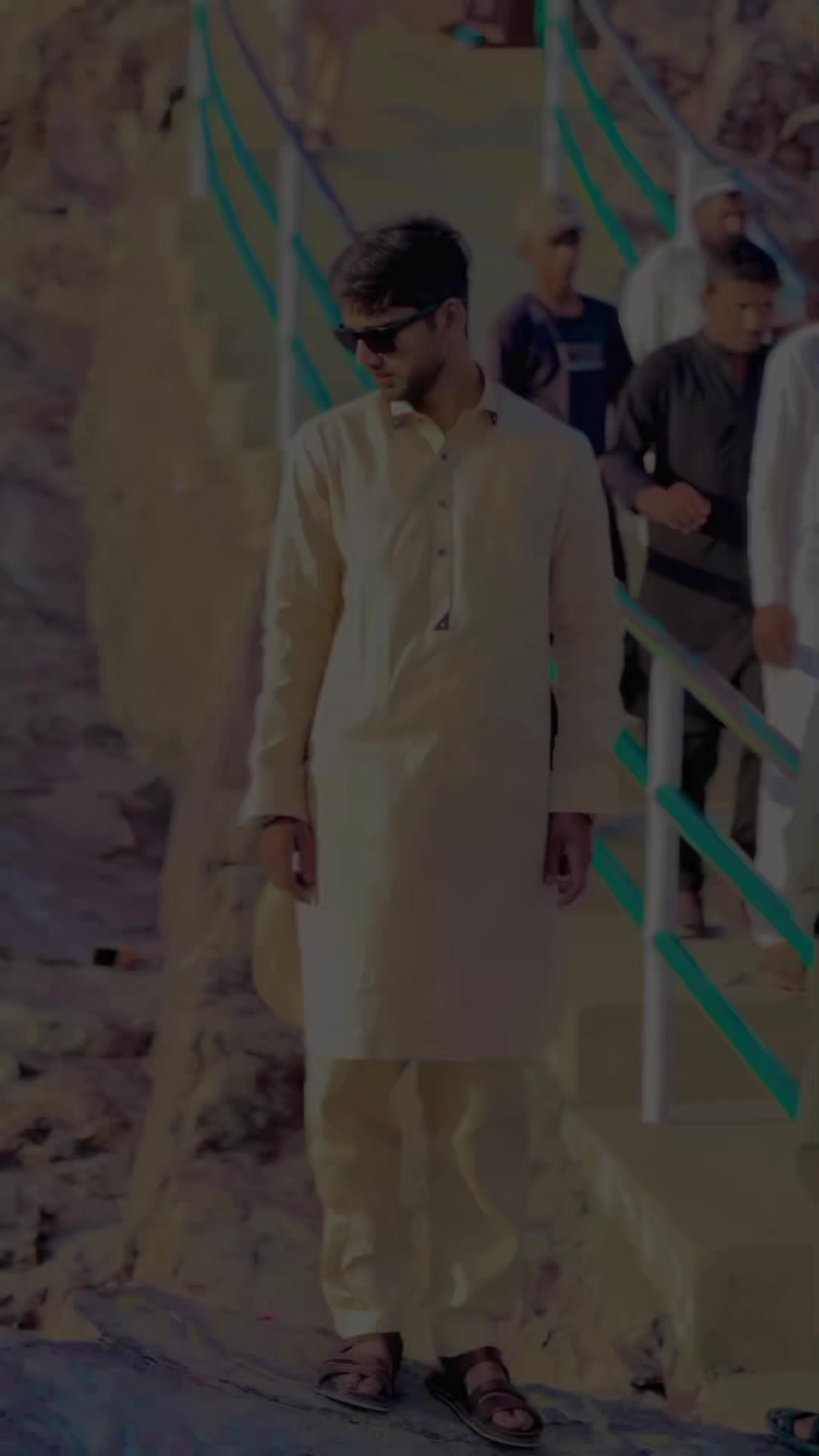 @🥂سیٹھ حسنین ⚖️