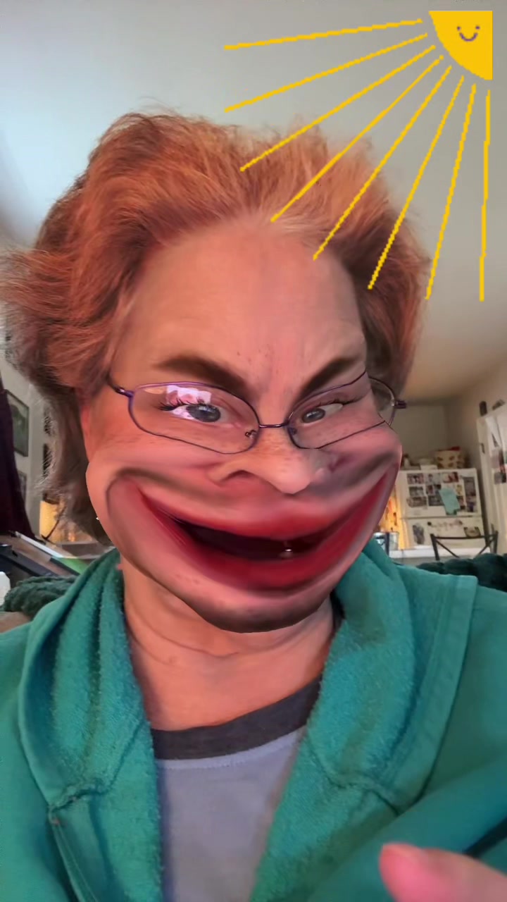 @JoanieMarie54