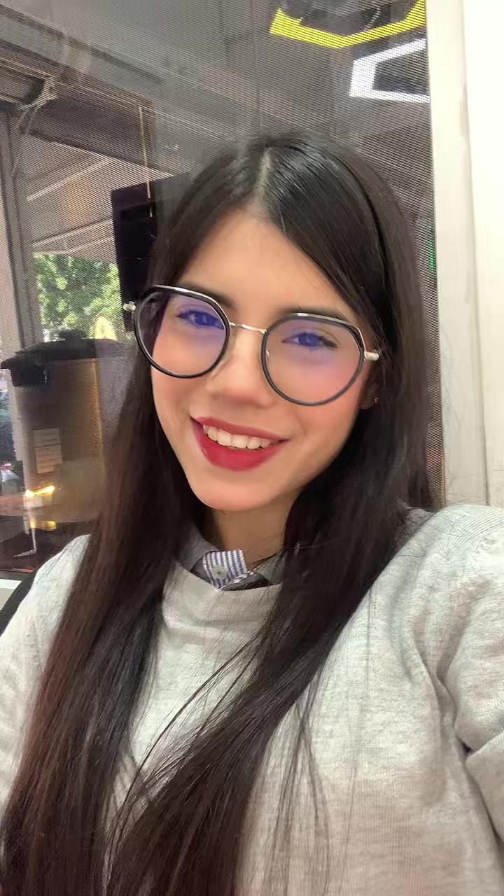 @Dianita🍒