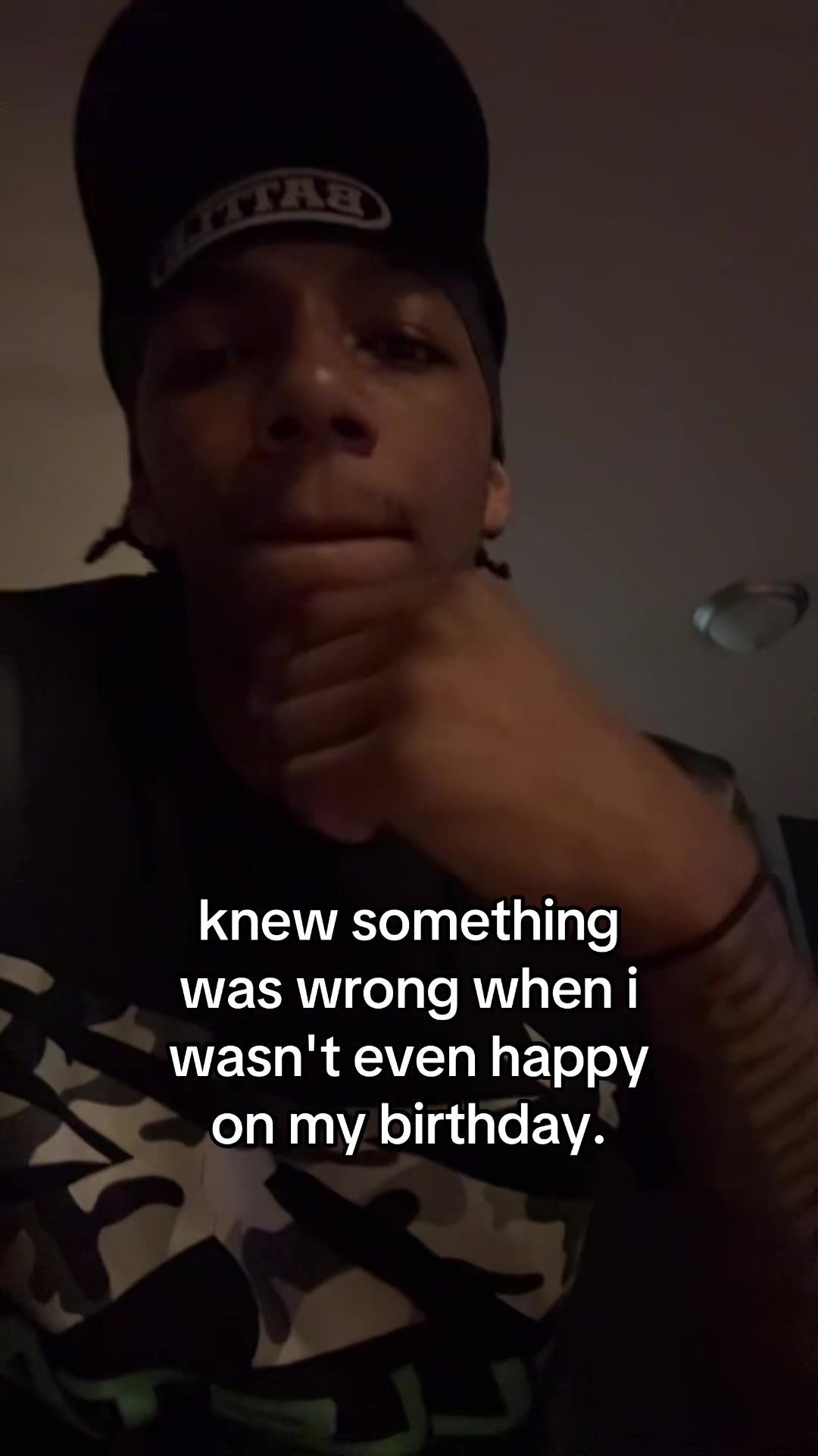 @🚶🏾&zwj;♂️&zwj;➡️