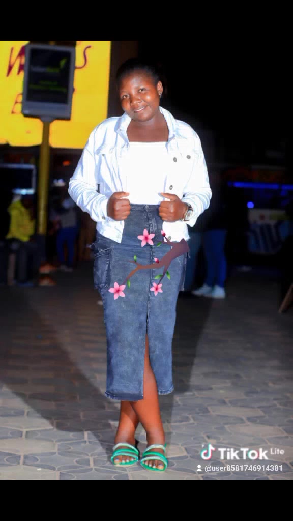 @naomi Majuma