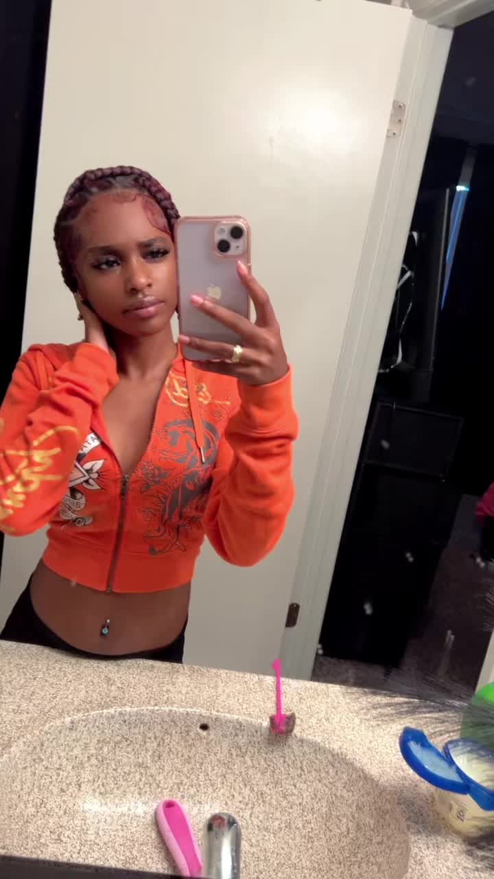 @therealindiaskyy