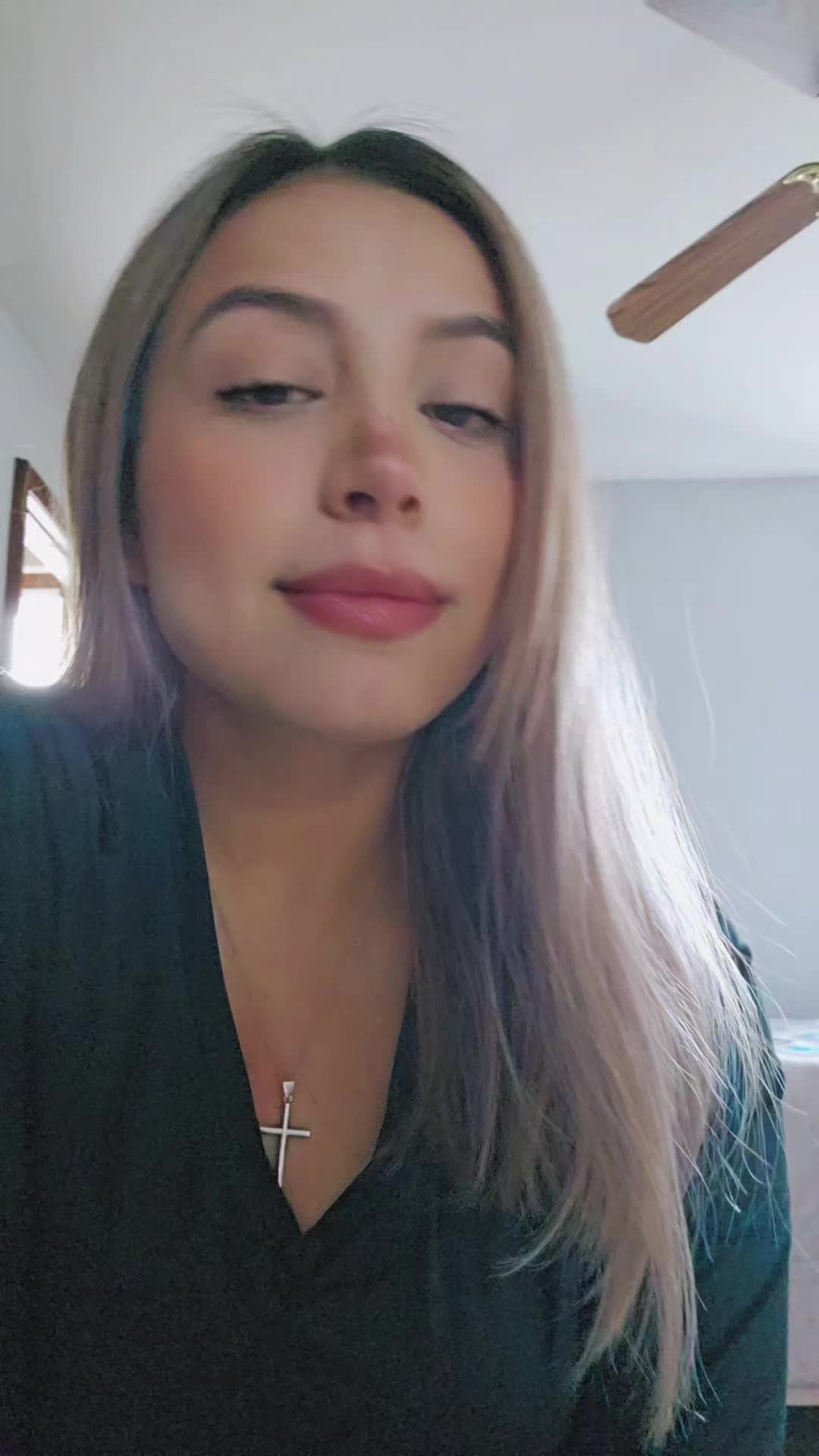 @D4Y4NNA