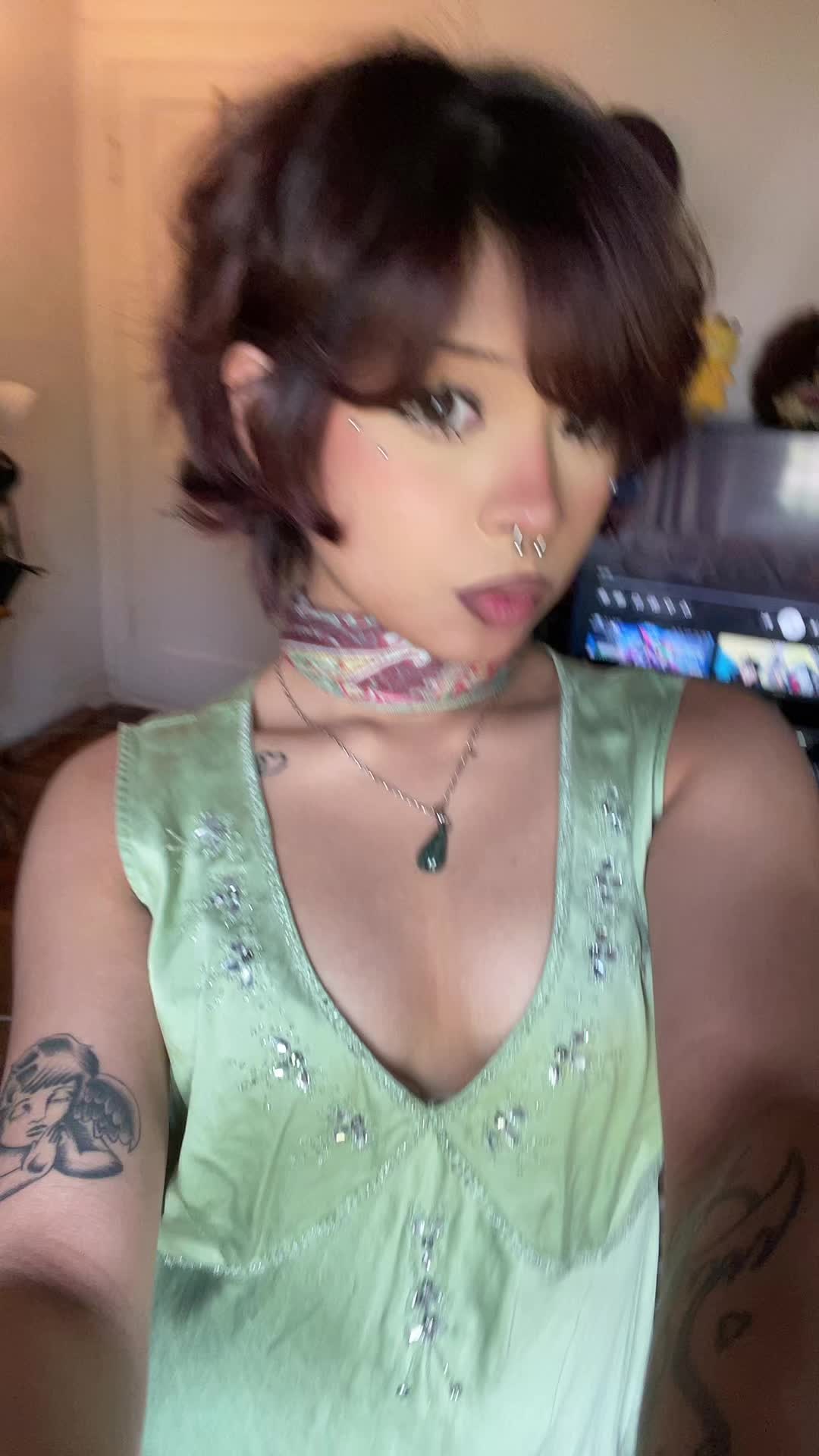@dee