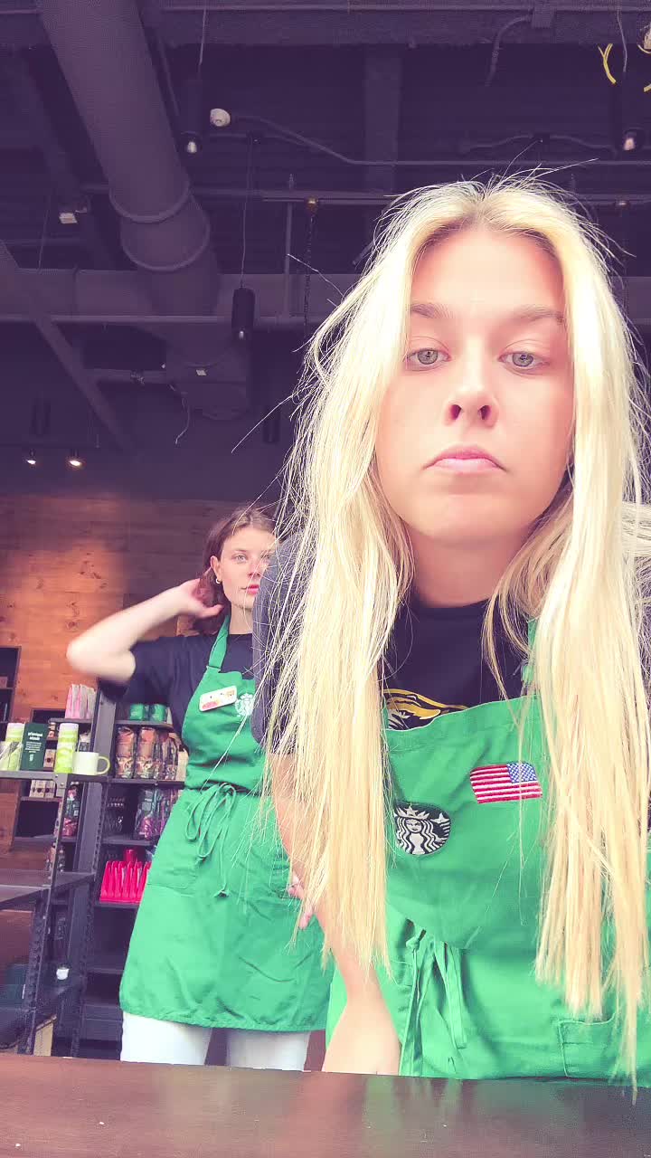 @MIA 🌛🏹🧸