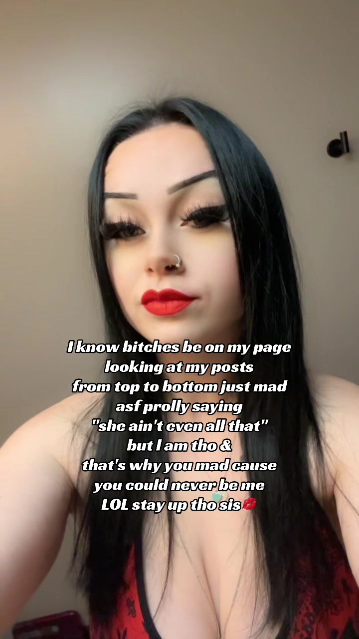 @Jasmine💋🕸️