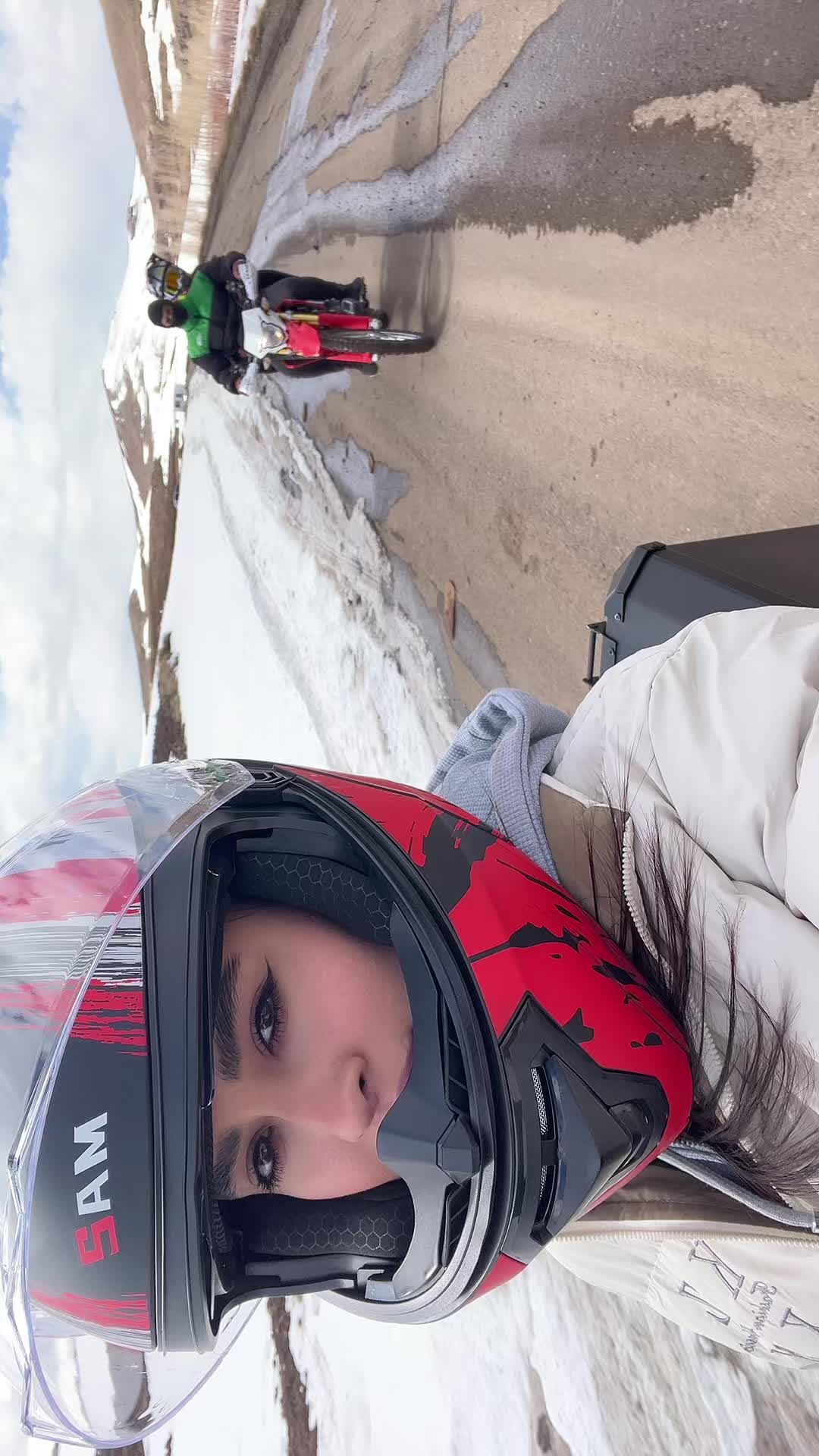 @zhreaby