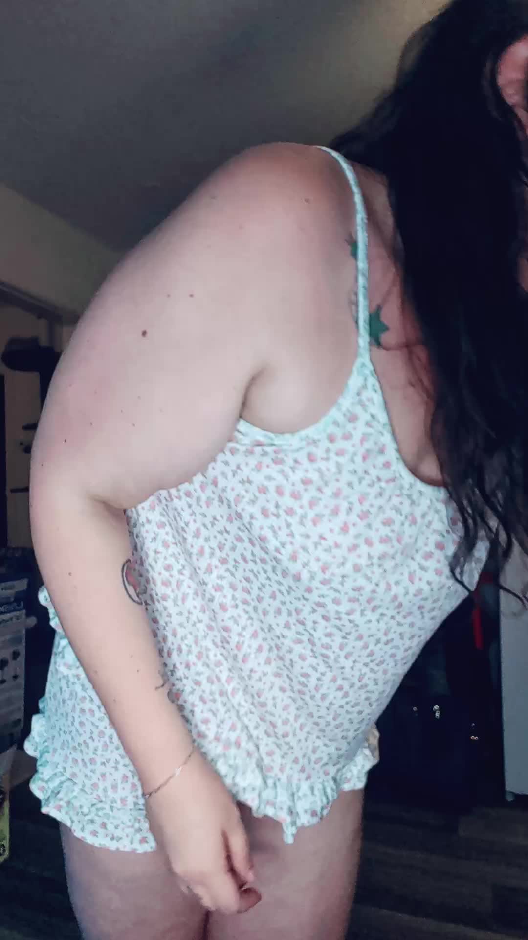 @Chellyissomewhere710