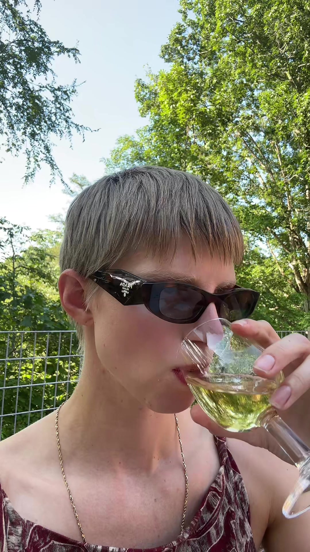 @Elke