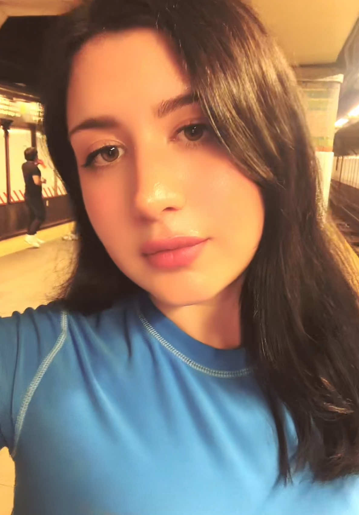 @1morekiss