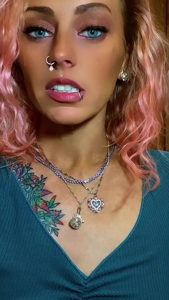 @AshleyRose