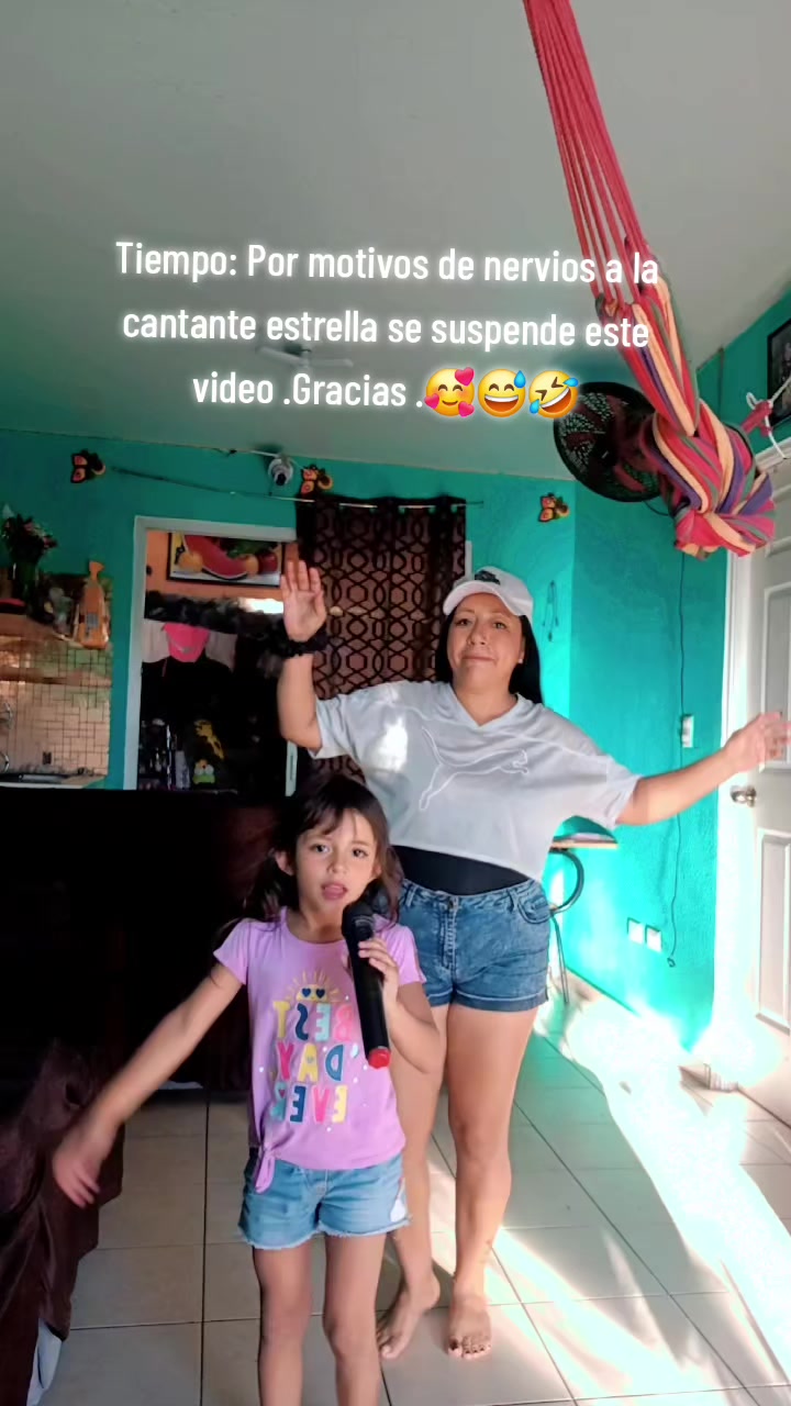 @CAMILA FLORES