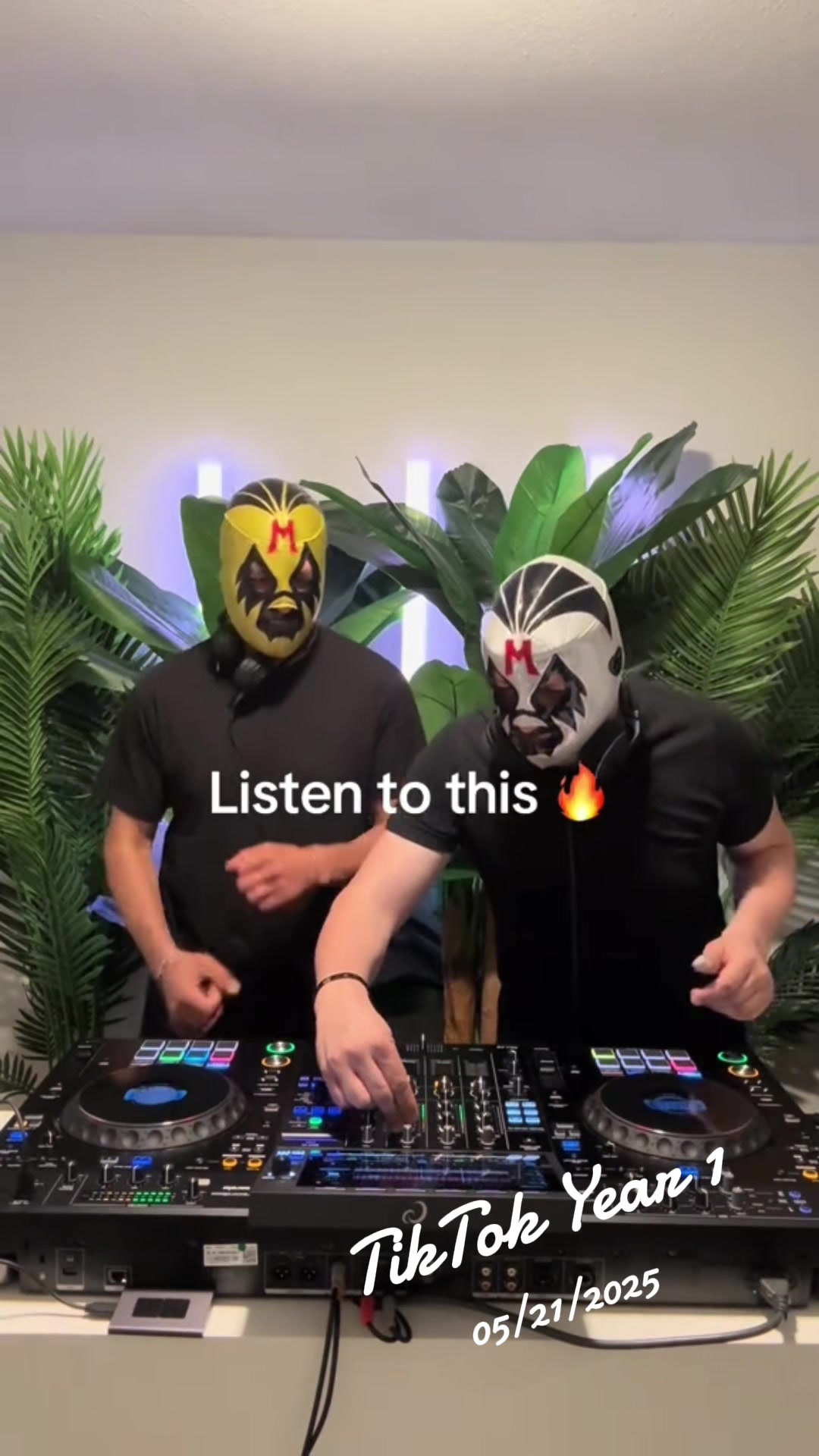 @2M