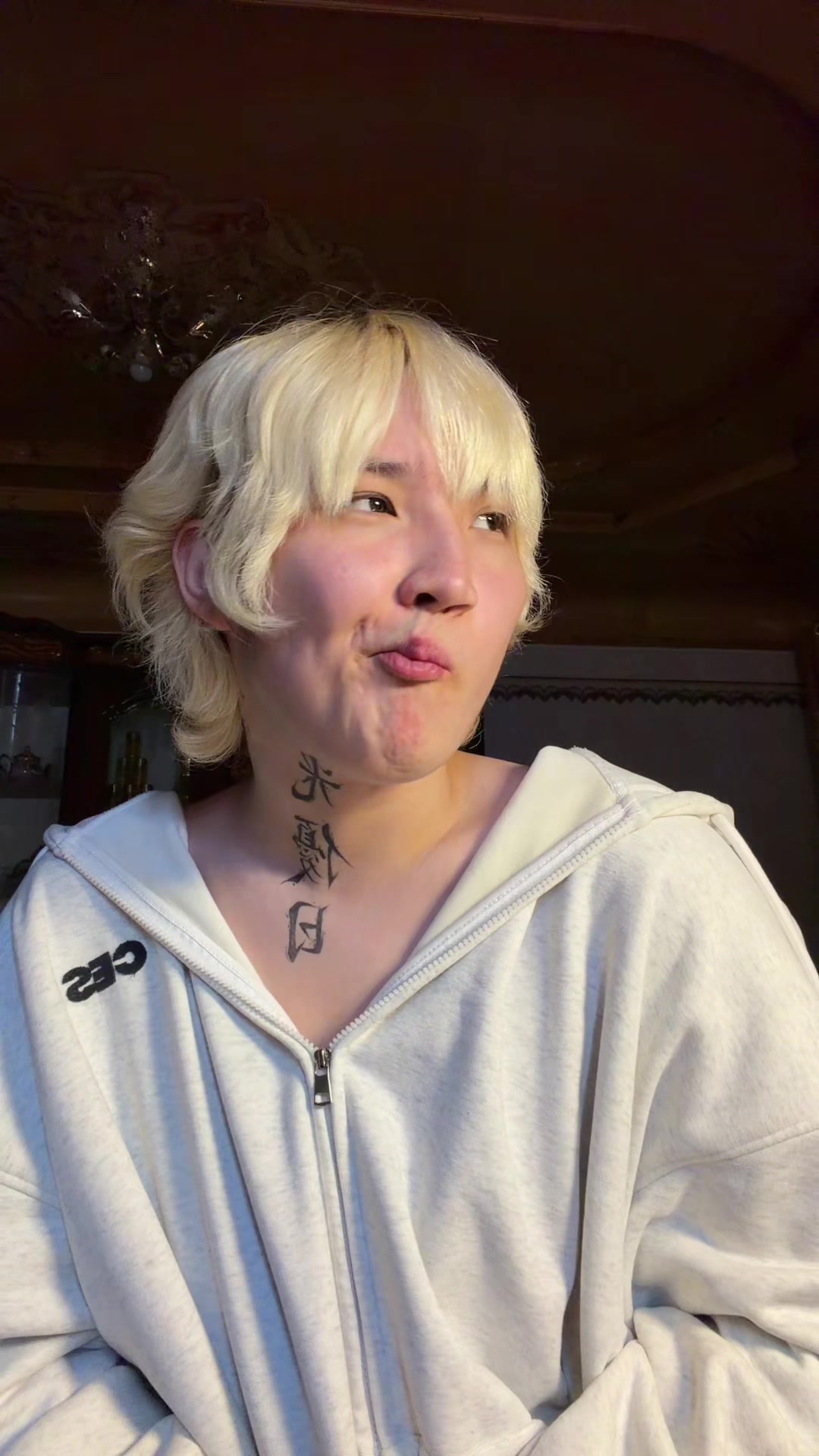 @Вайт Рю