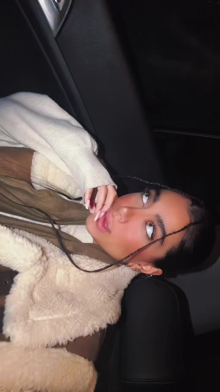@roozhiina