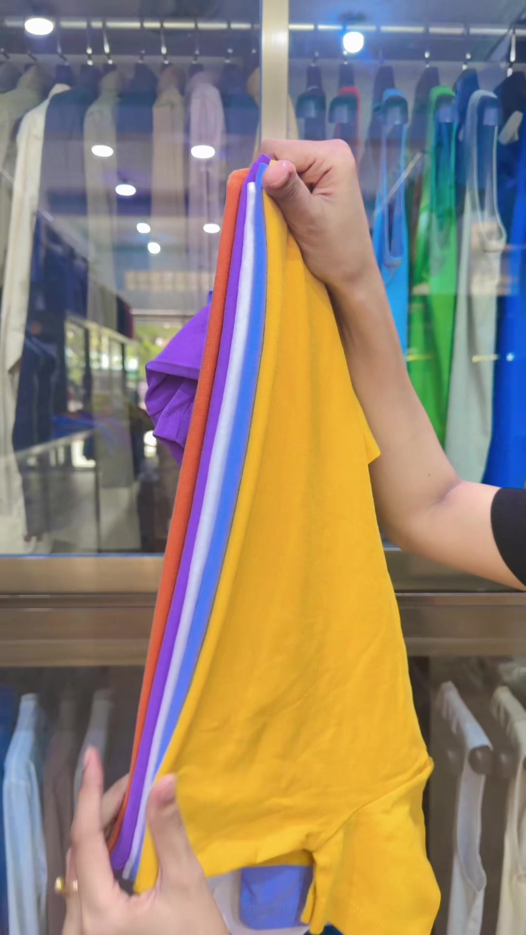 @Taw Win Nan clothing-girl
