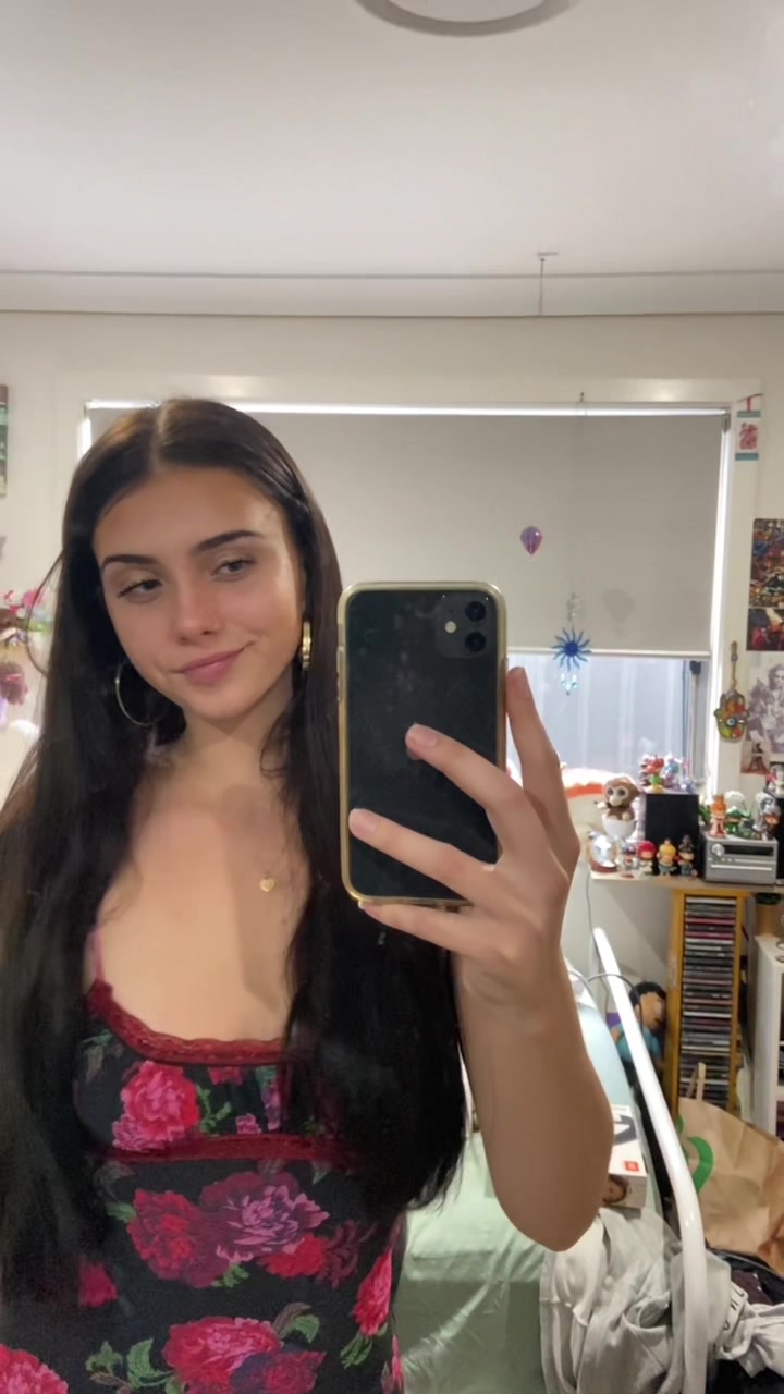 @Ella