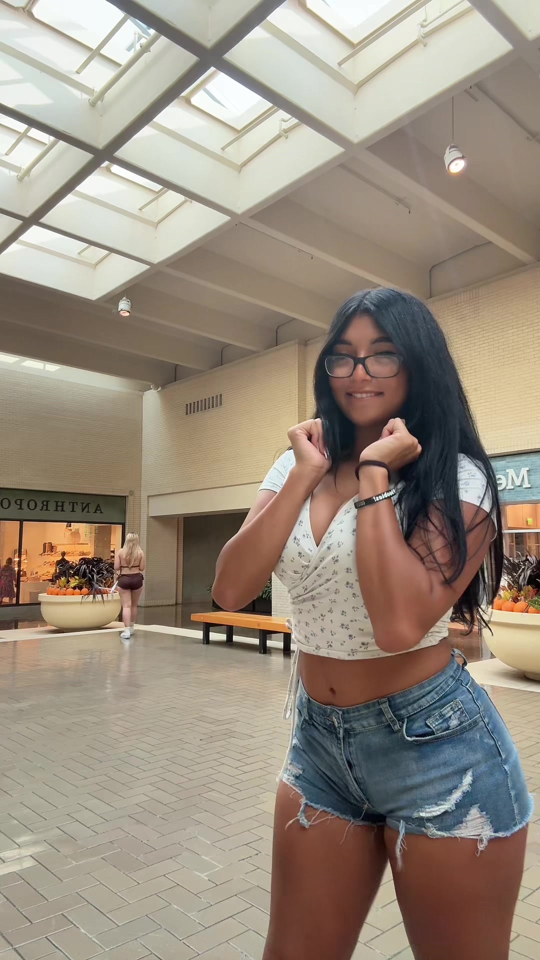 @⟡˙⋆ivana k⋆˙⟡