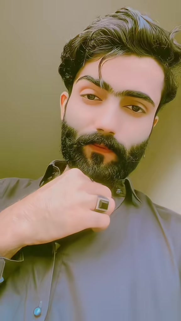 @𝙁𝙖𝙧𝙖𝙯:🕷️