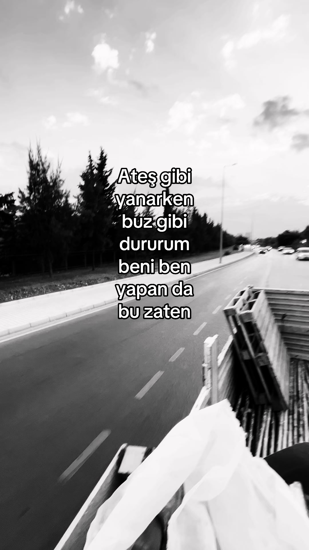 @𝑬ᥫ᭡.