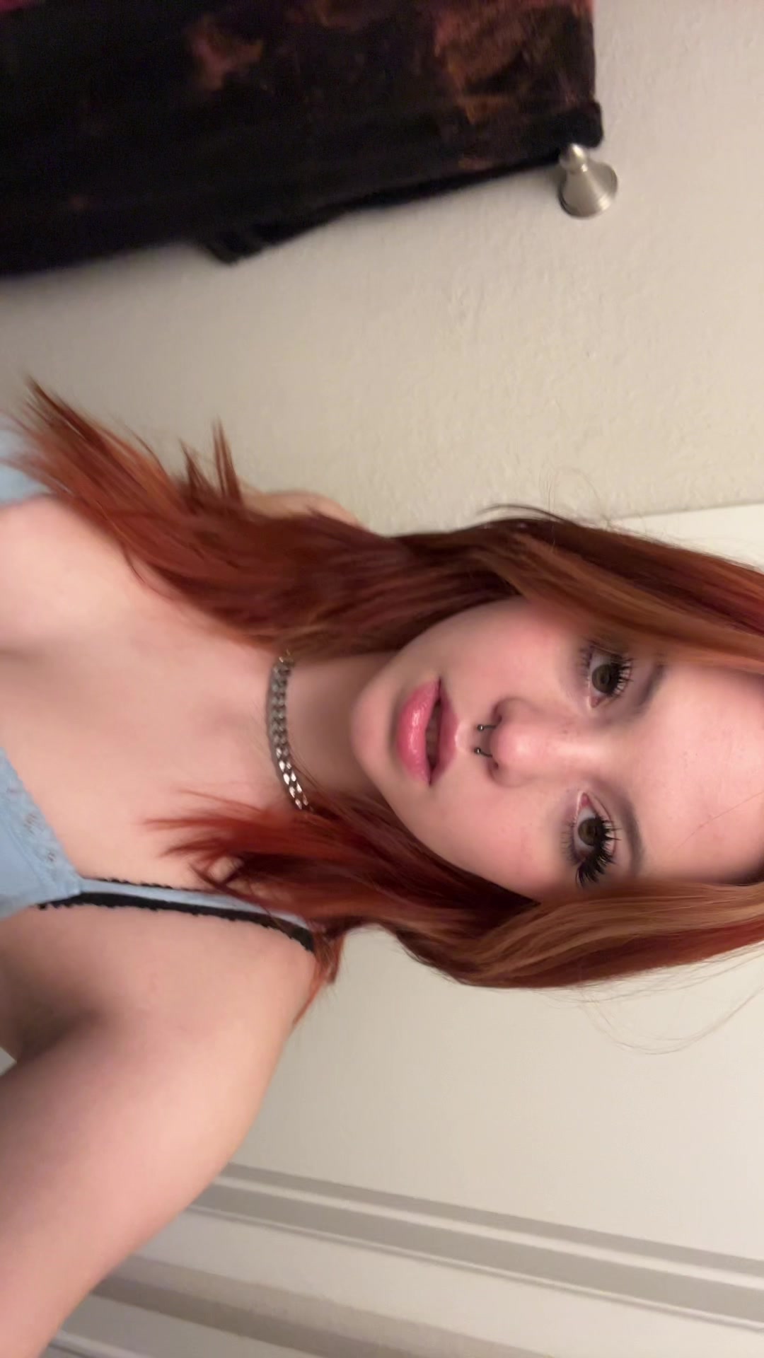 @:3