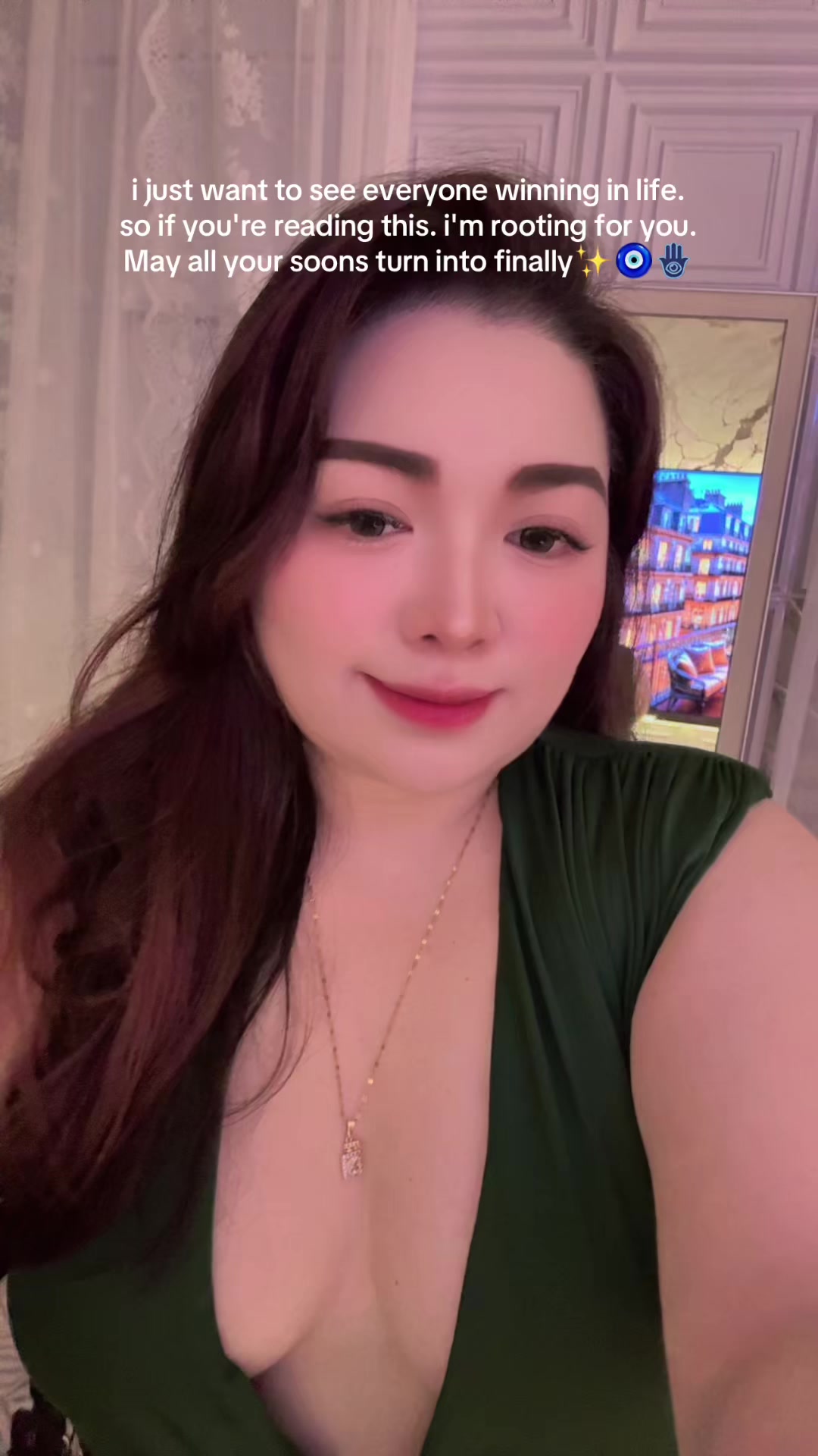 @applejmontez