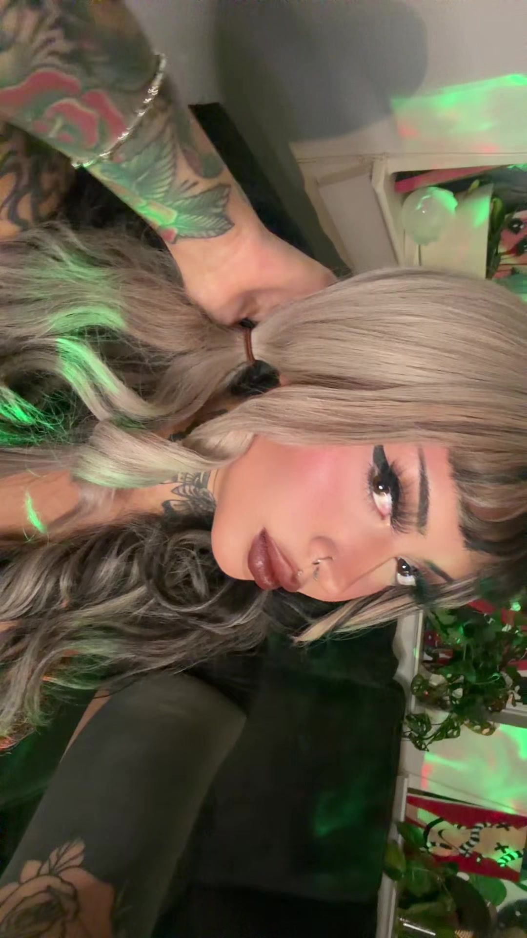 @XOXOKENI