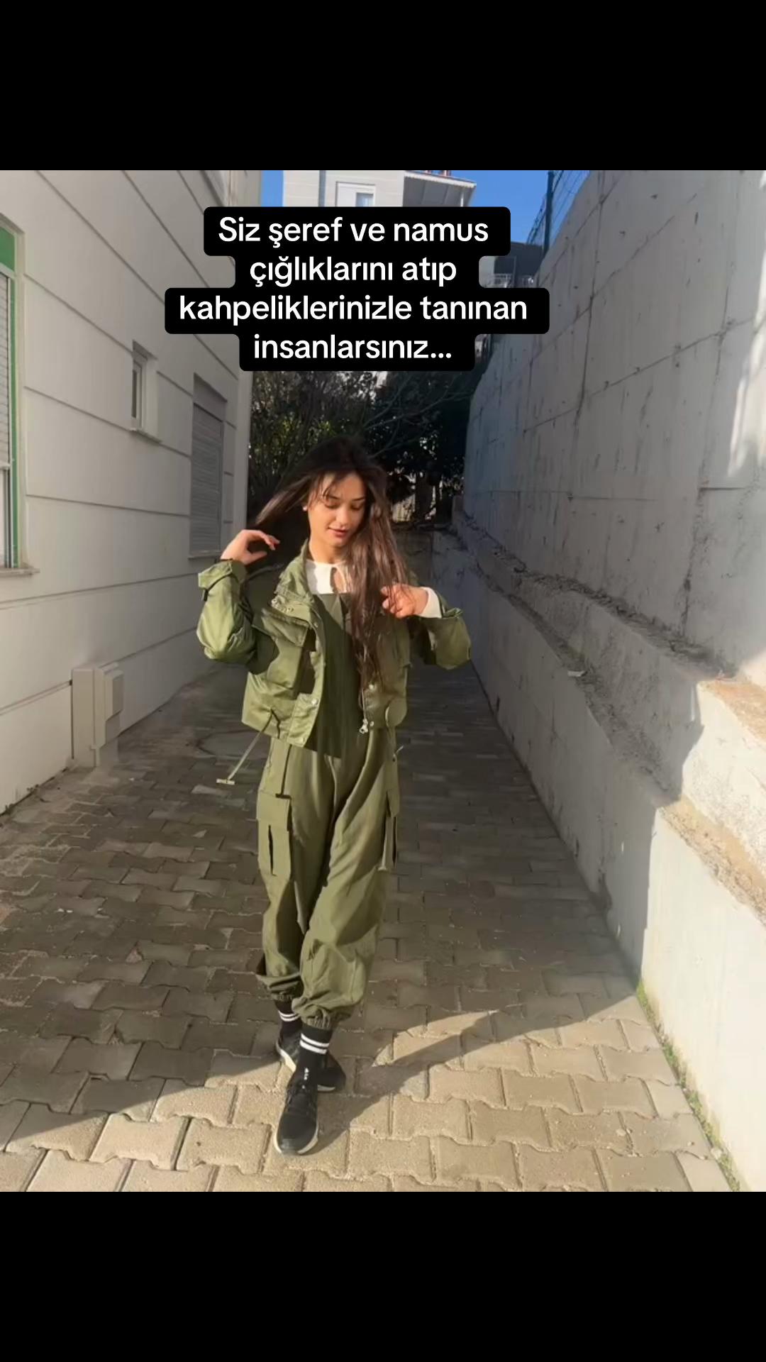 @Emine Nur Gülten