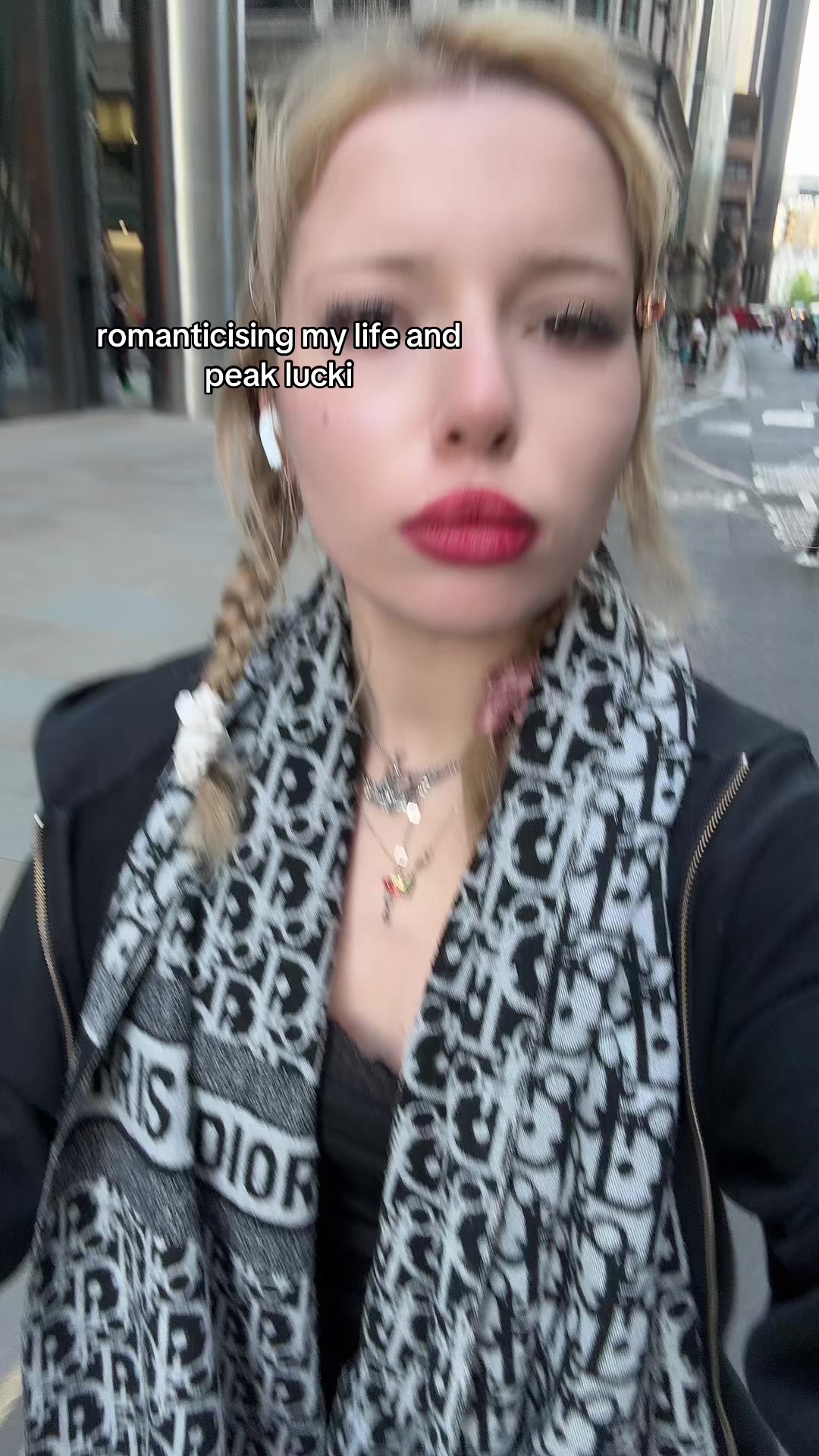@🫩