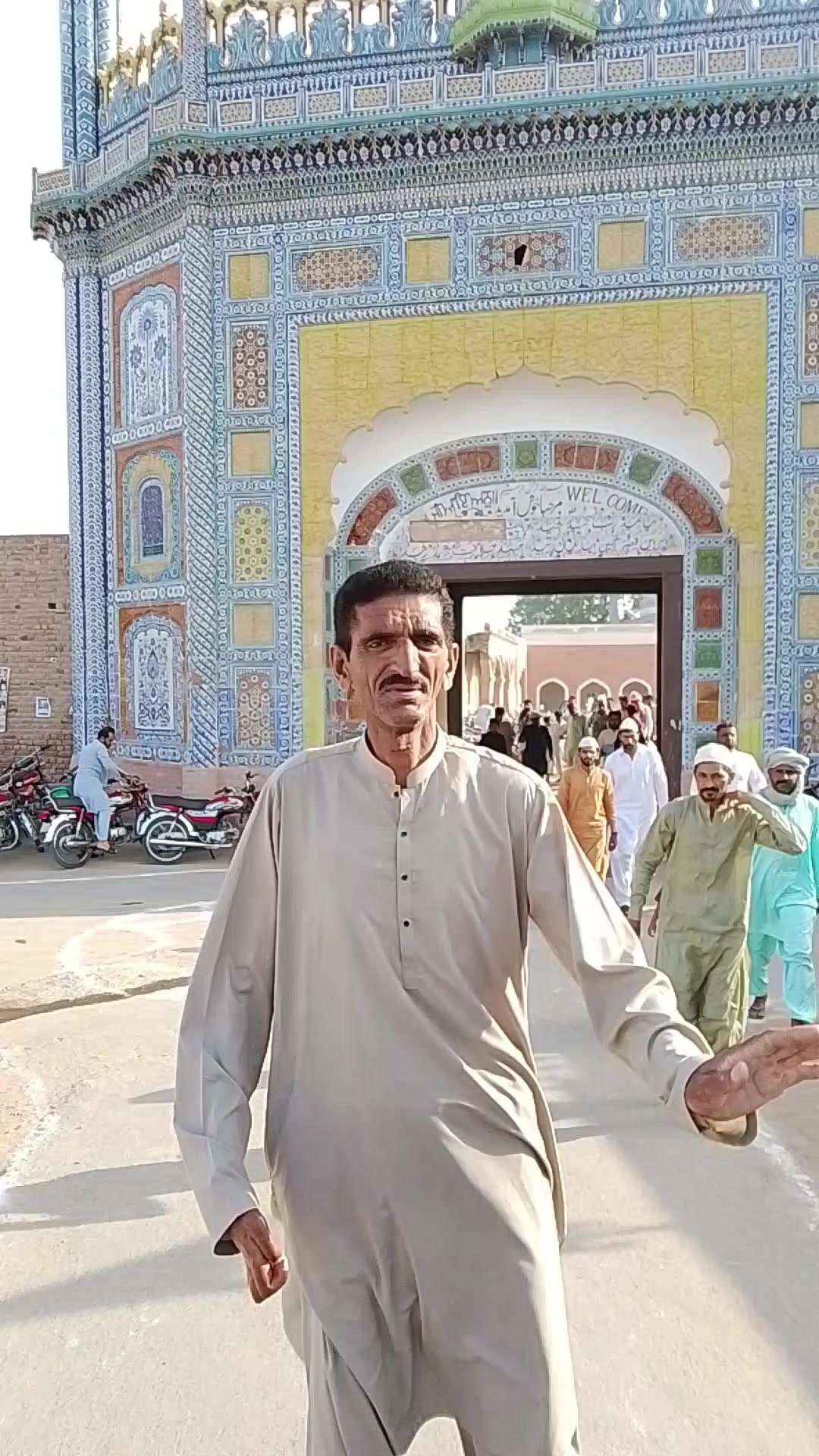 @m Khalid Abbas