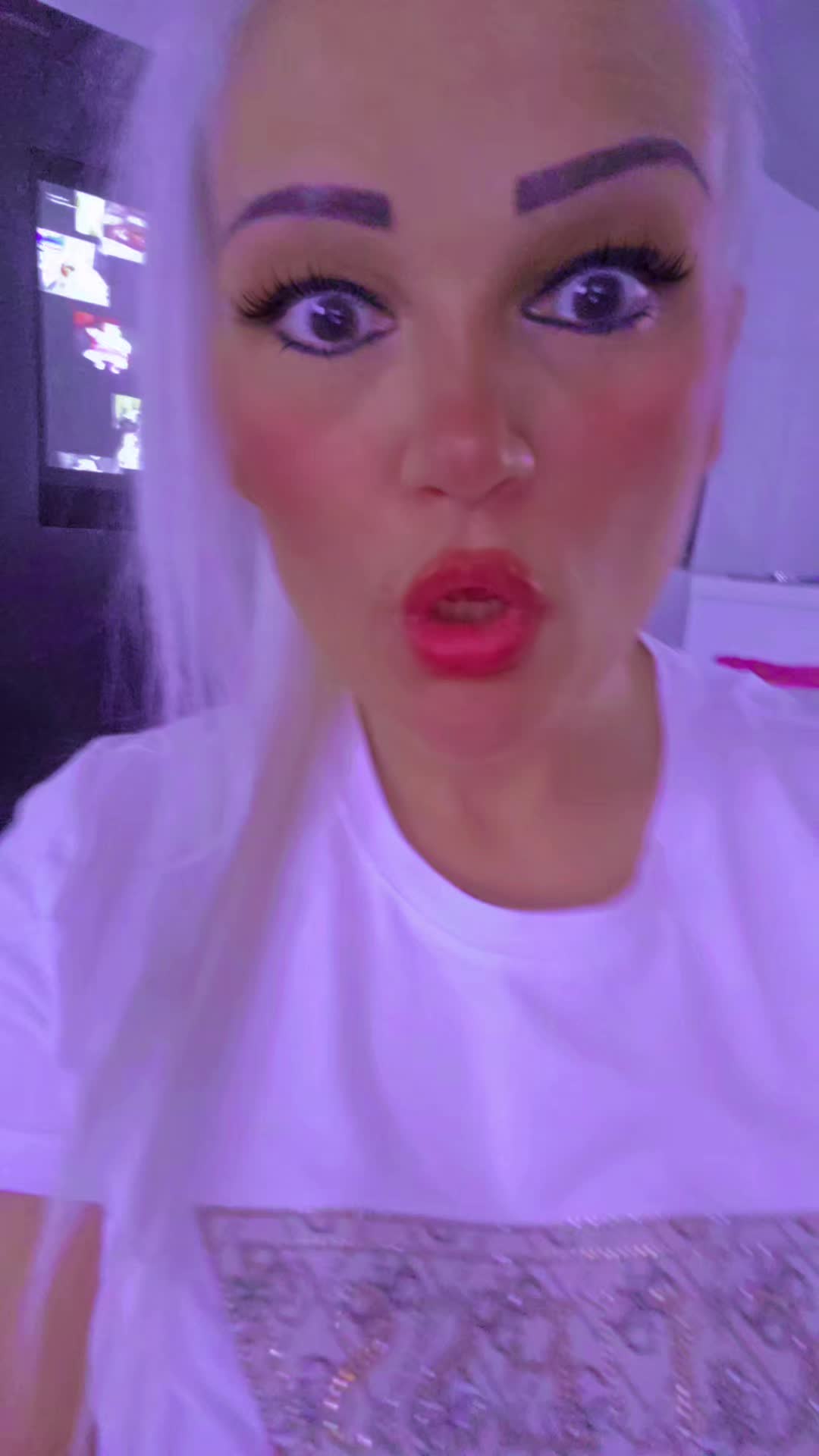 @Ele