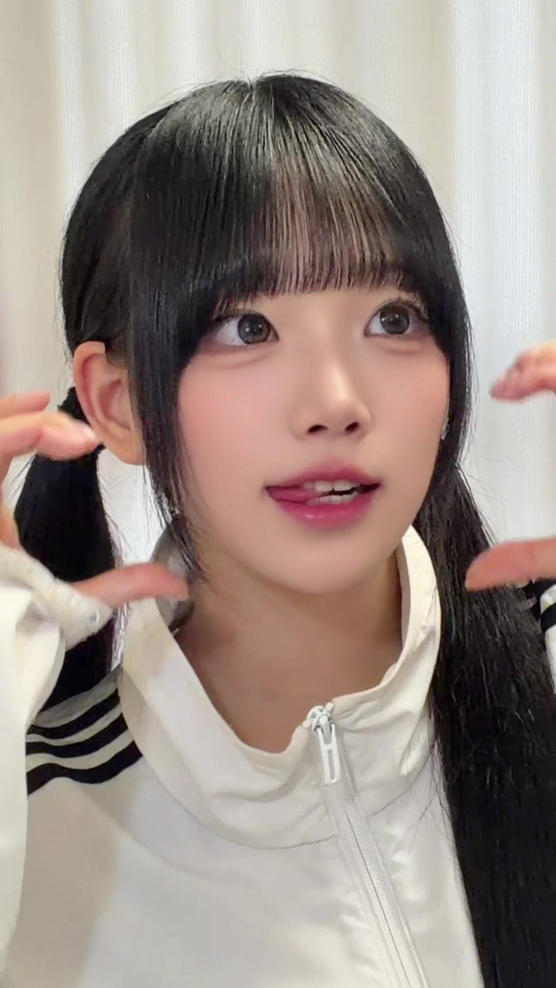 @점니