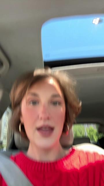 @caraleighclinton