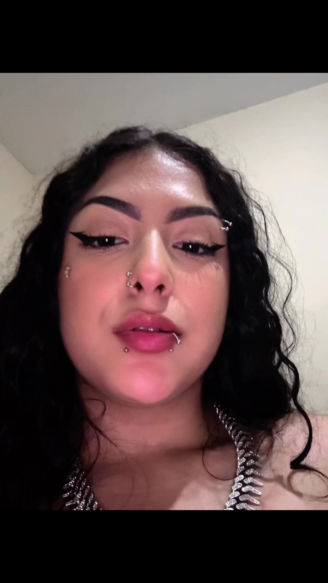 @Queen_darkness🖤🔪⛓
