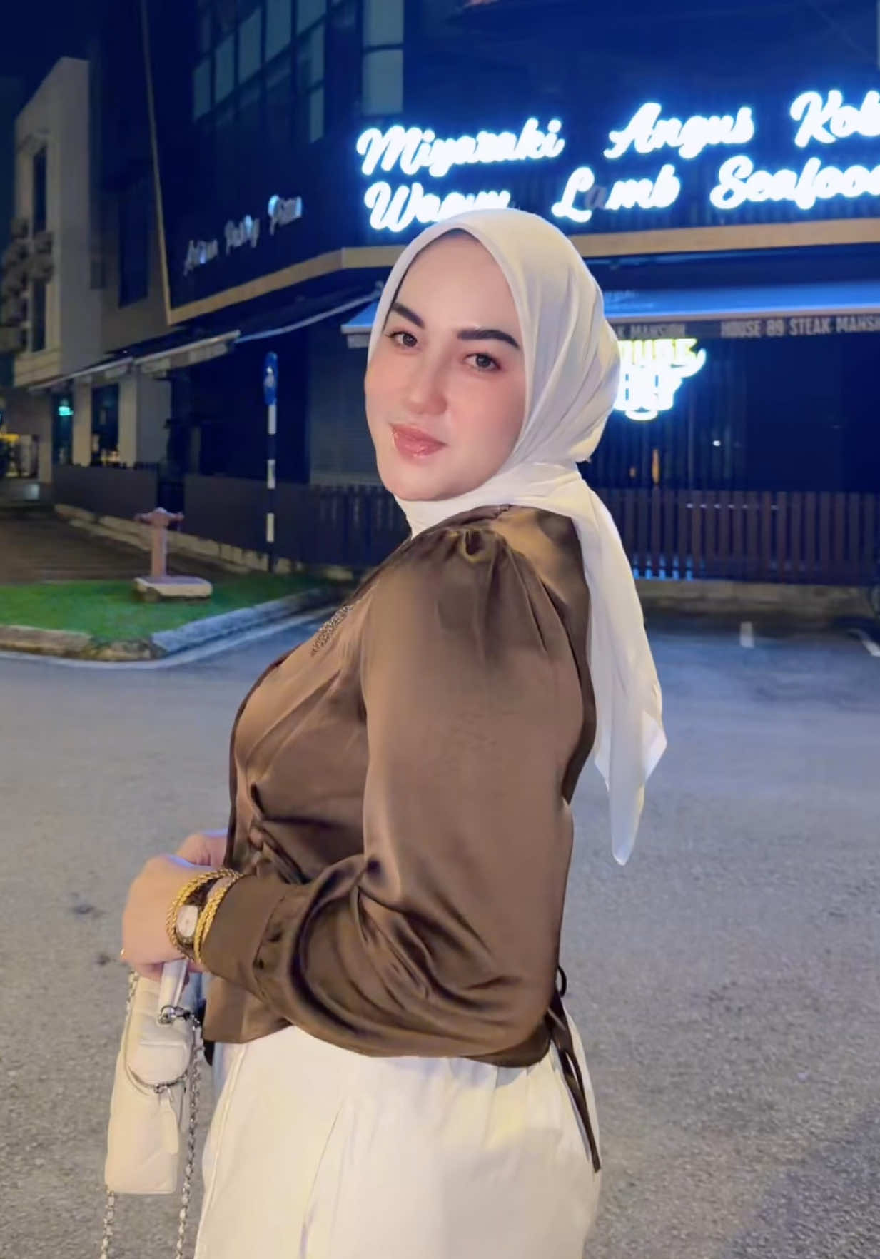 @aniieytha.srirezeki_