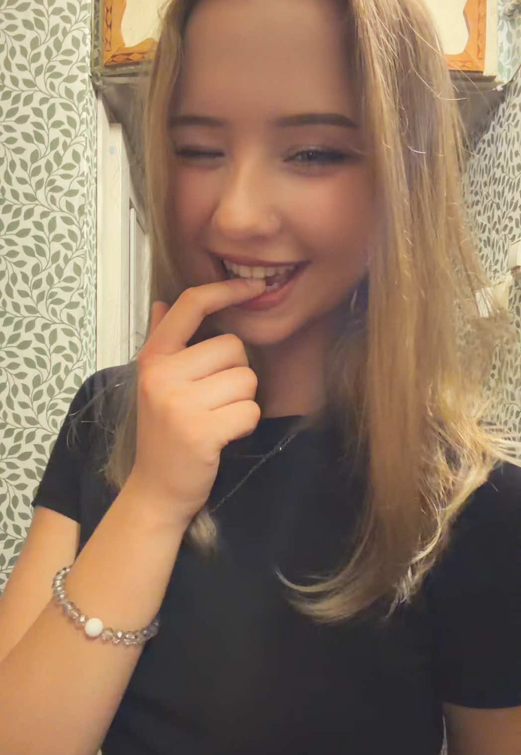 @анэтта
